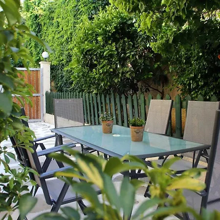 Adela Apartament Apolpaina